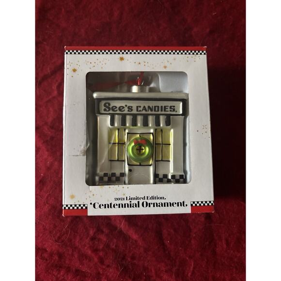 See's Candies 2021 LIMITED EDITION CHIRSTMAS TREE ORNAMENT GLASS SEES STORE - Picture 1 of 4